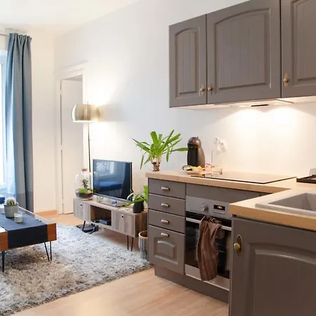 Appartement Magnificent 2 Steps From The Stations *