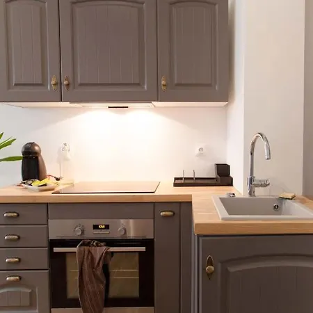 Magnificent 2 Steps From The Stations Appartement Paris